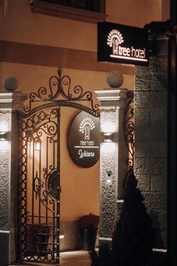 Tree Hotel Korce Esterno foto